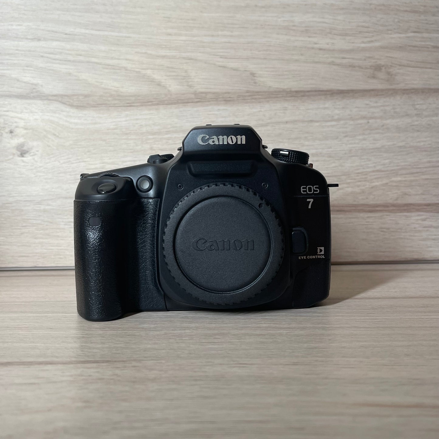 Canon EOS 7